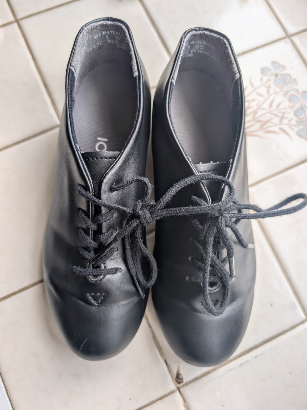 Capezio Lace Up Kids Tap Shoes Size 1W